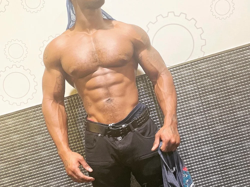 Chat +18 off-line de mrhardbody__