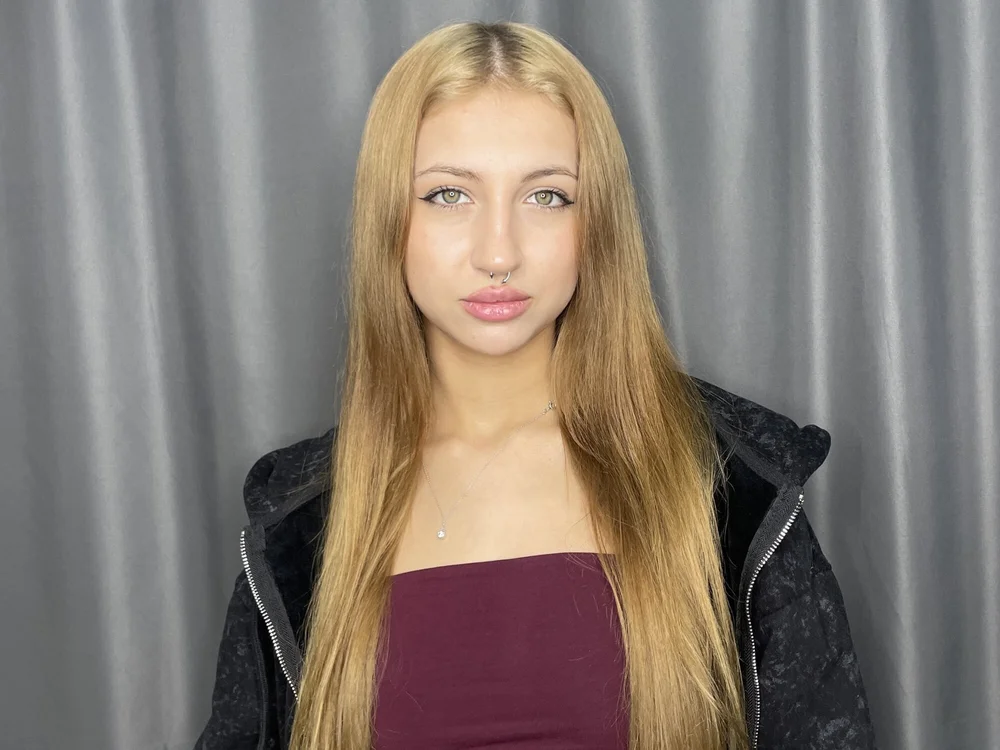 MacieMurchie offline chatrum