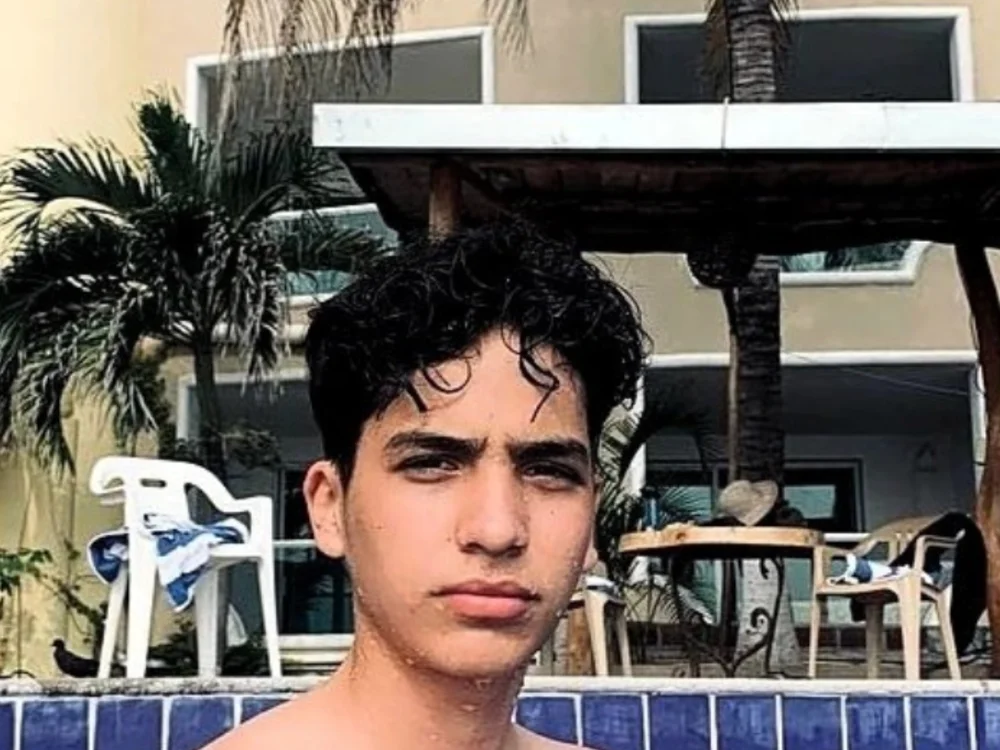 VICTORqkvfndq offline XXX-chatje