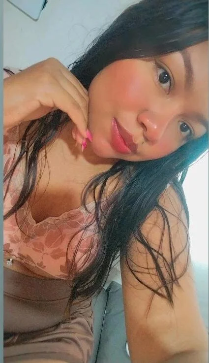 gabby_scott Offline XXX-chat