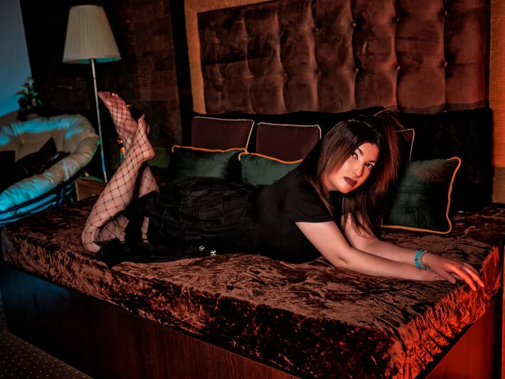 KiraLeila's Offline XXX Chat