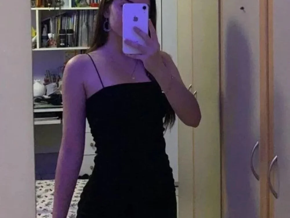 Yours_babes 现场XXX聊天