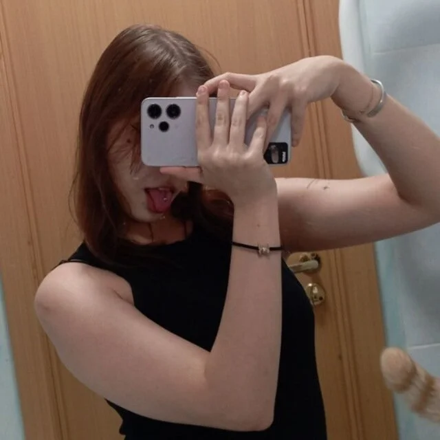 GladySteifle Chat XXX offline