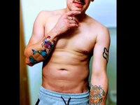 MrSuave92 webcam model