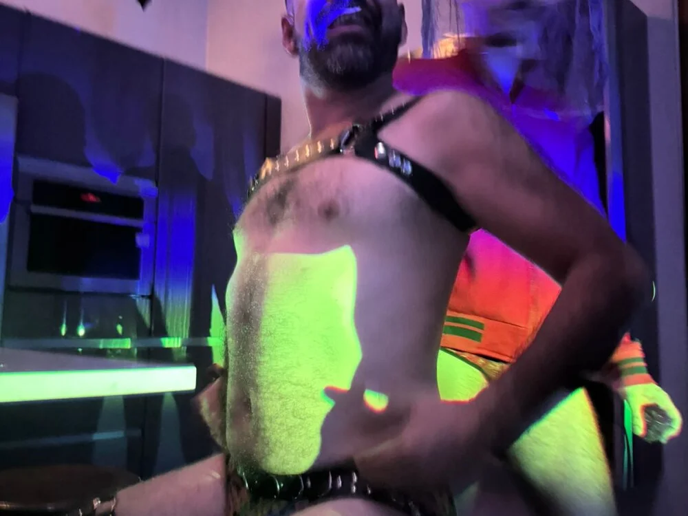 hoexhib 離線 XXX 聊天