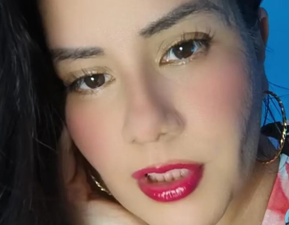 RosseVicky's most recent online preview