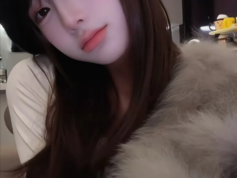 Li-Li-998 Offline XXX Chat