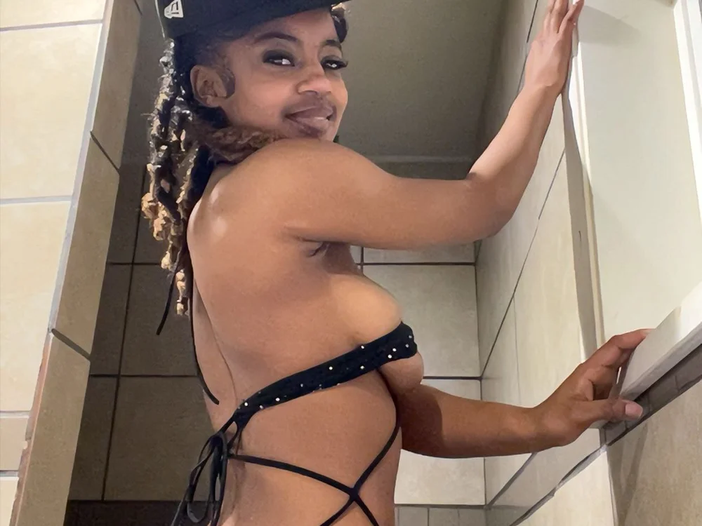 Scarletstarrbabe's Offline XXX Chat