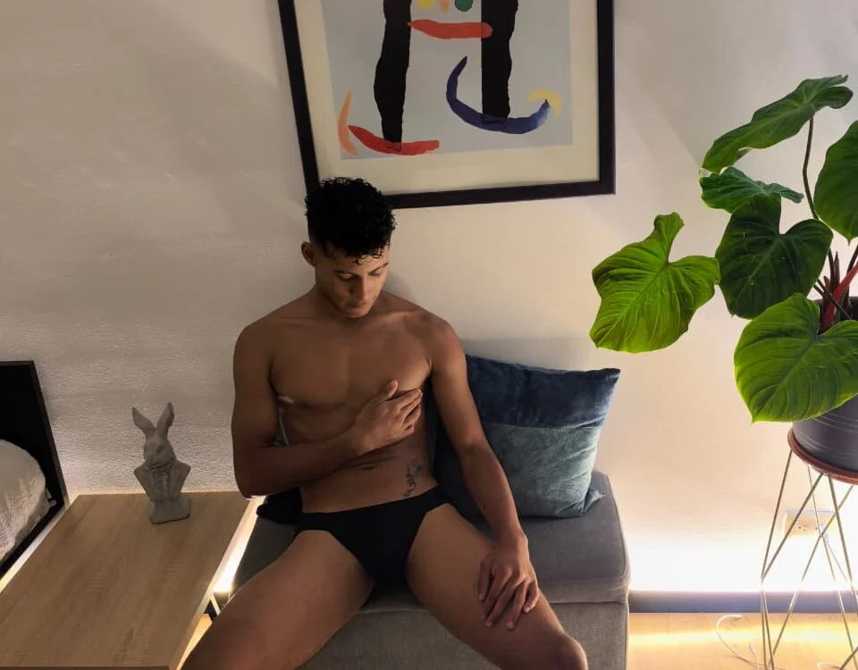 angel_silva_ offline XXX-chat