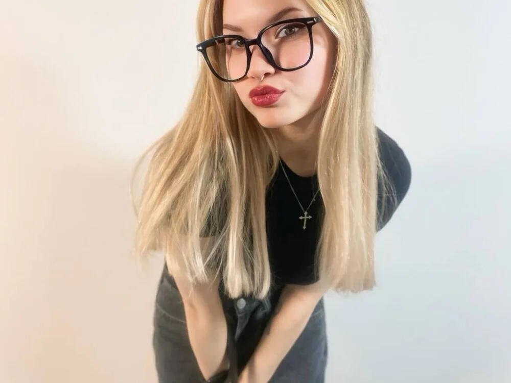 YongGIinski: συνομιλία Χ ΧΧ εκτός σύνδεσης