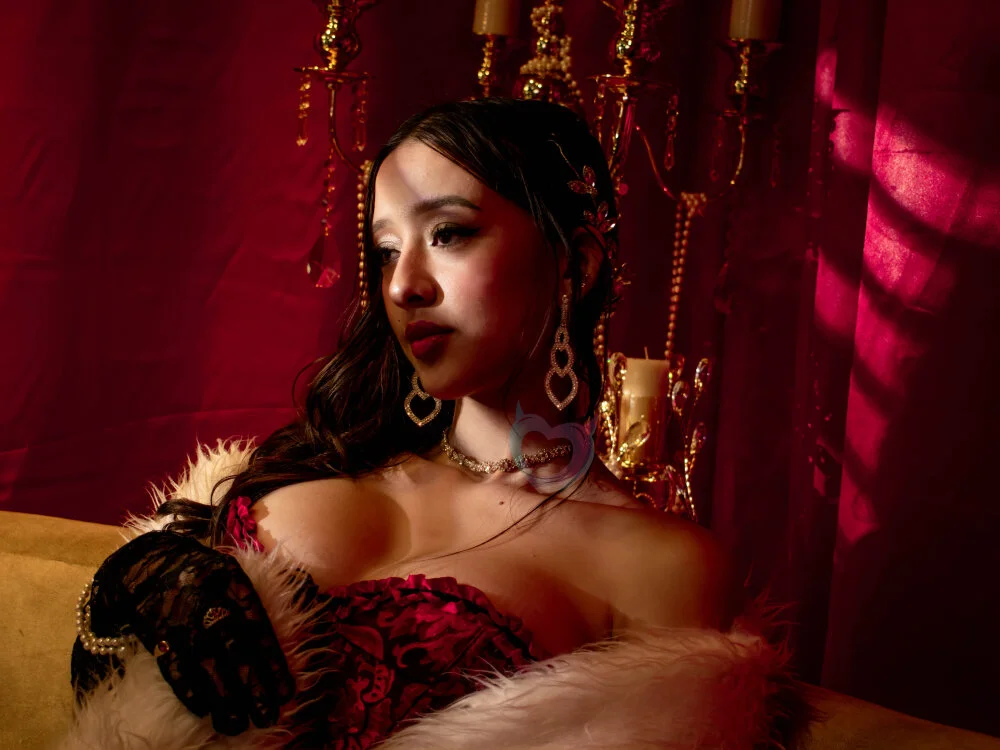 EmmiHops Chat XXX offline