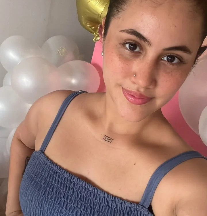 Sweett_katty4u Adlı Modelin Çevrimdışı XXX Sohbeti