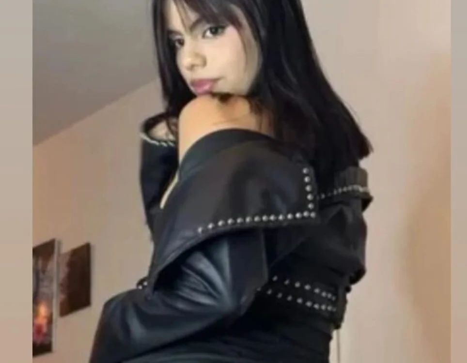 Ammy5_ offline XXX-chat