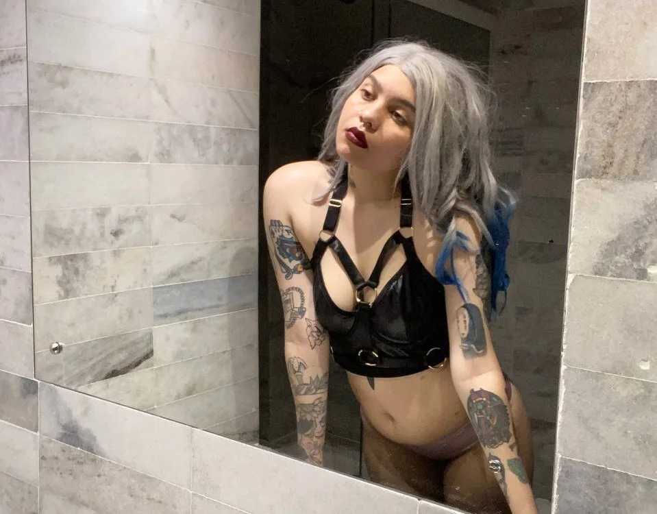 Офлайн-чат XXX angiemiss