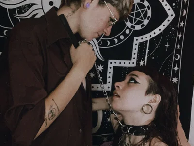 lovelockedlips profile