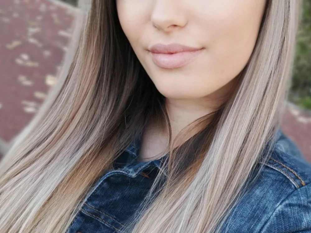 NaughtyAlena's Offline Chat Room
