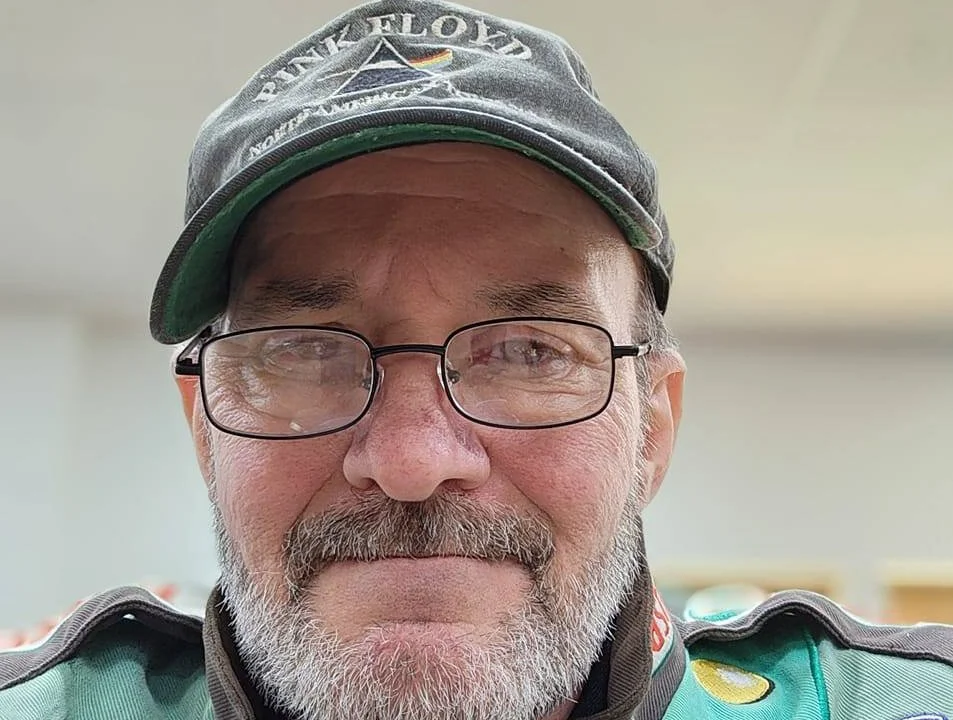 snickers1 Chat XXX Ngoại tuyến