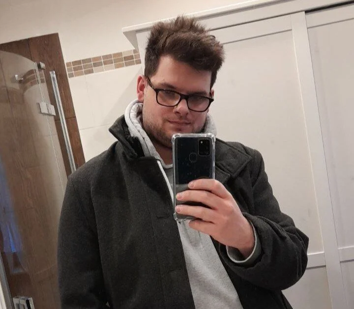 Whyteshadow4235 Offline XXX-Chat