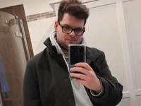 Whyteshadow4235's webcam live show