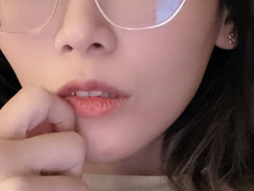 Ashepova000 offline XXX-chat