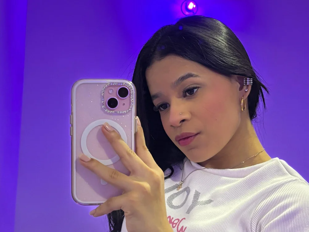 Twink_Sensationxx's Offline Chat Room