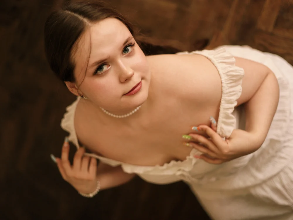 SunnyRisha offline XXX-chat