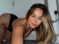 miss-sophiexo webcam model