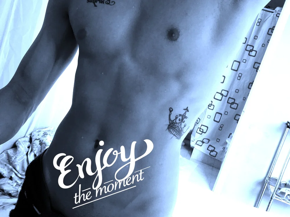 Cuban_hot_boy's Offline XXX Chat