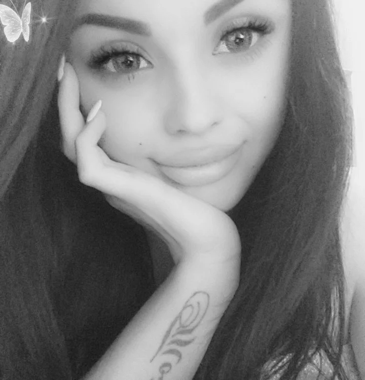 Alinasweet's Offline Chat Room
