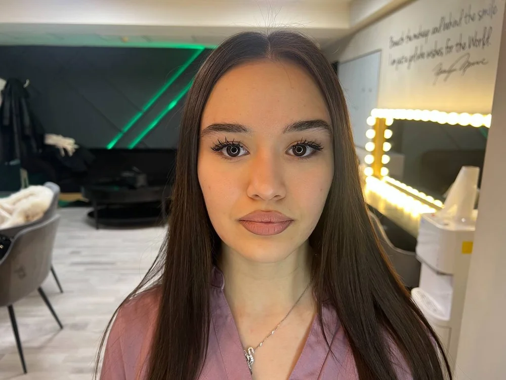 LilouCupcake's Offline Chat Room