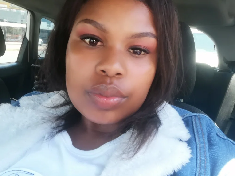 Young_Xoli offline chatrum