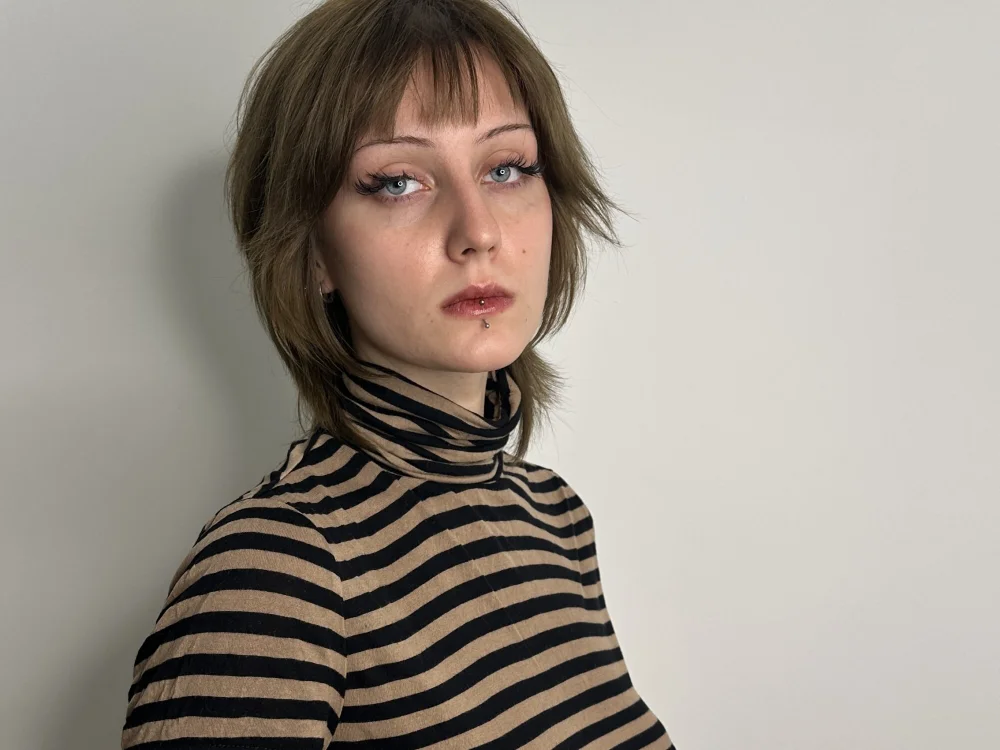EsmeBulkley offline chatrum