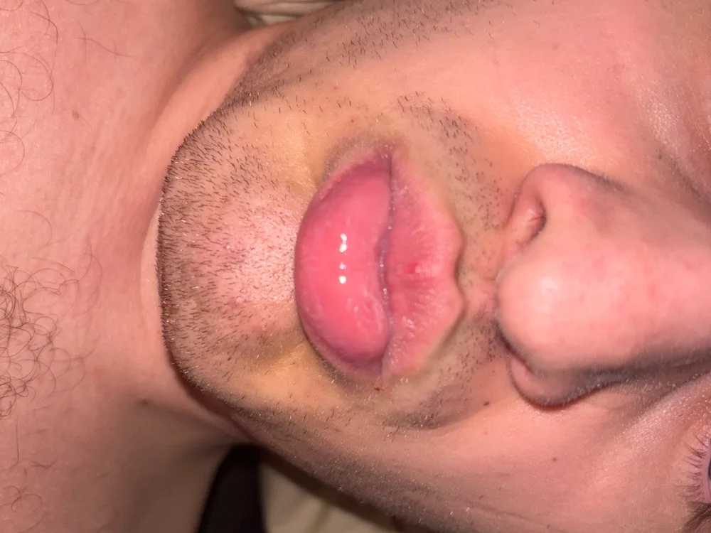 Chatroom XXX hors ligne de _FuckDaddyAllDay_