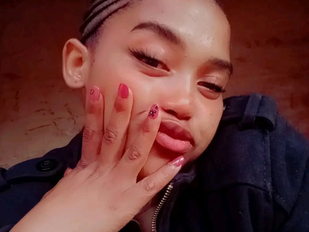 GoodinbedAfrican4 offline XXX-chat