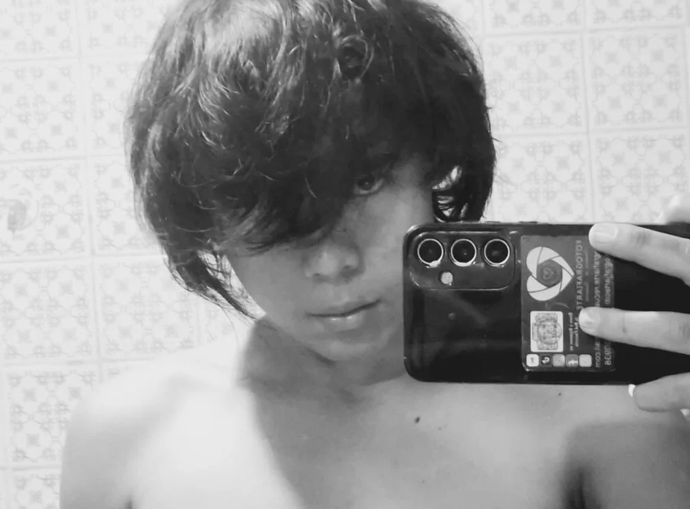 gatasexi1111's Offline XXX Chat