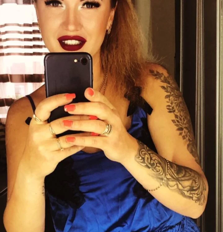 RaquelleBella offline chatrum