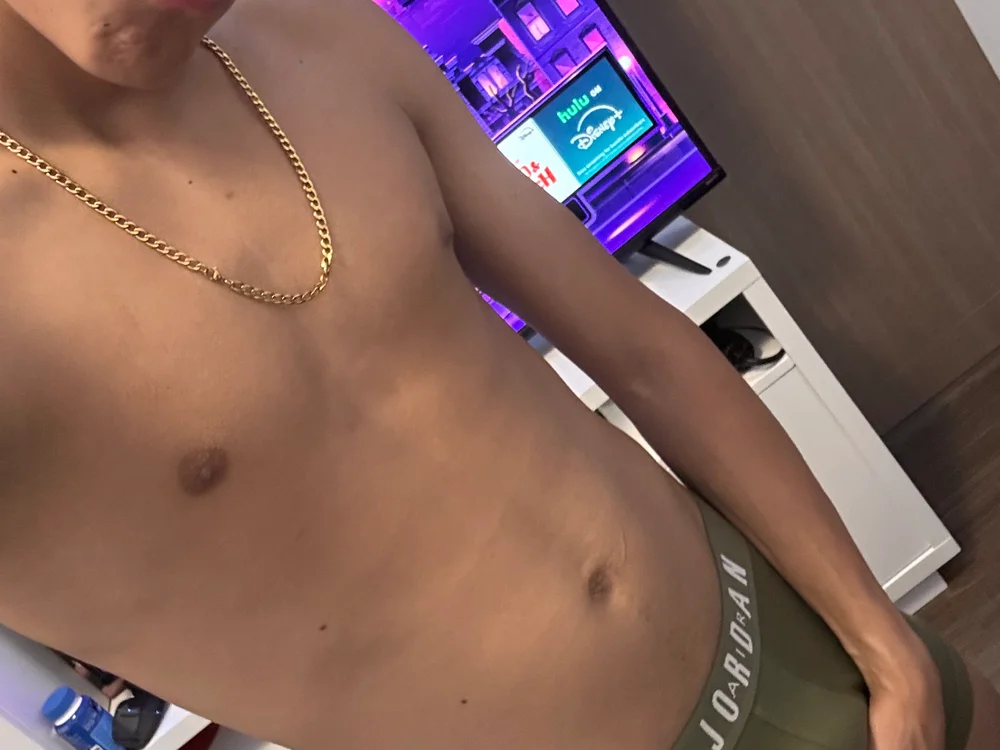 Javierarias15 offline XXX-chat
