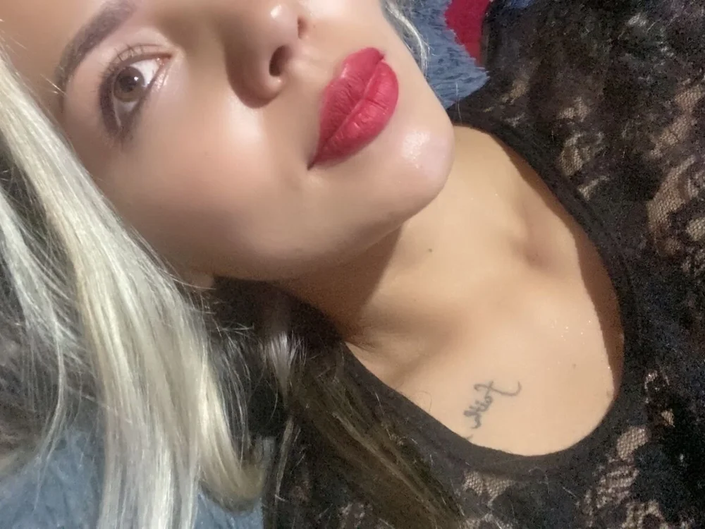 Aisha_Velvet's Offline XXX Chat