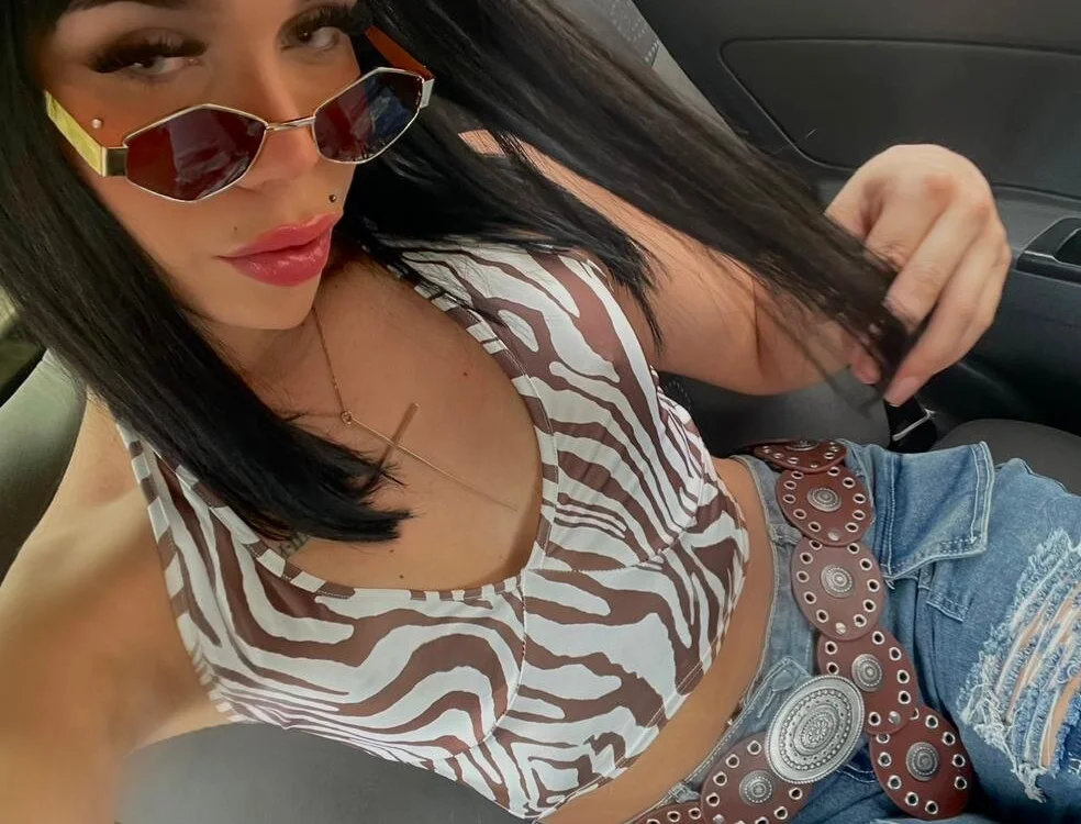 MISS_SUAREZ Obrolan XXX Offline