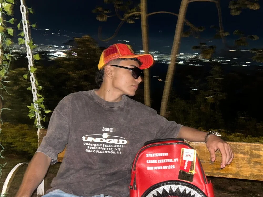 Xavier_Foxx_ Offline XXX Chat