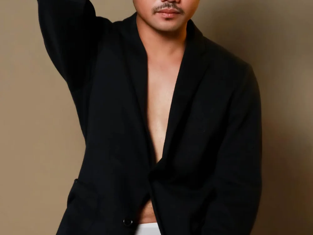 Thefriskyasian offline XXX-chat
