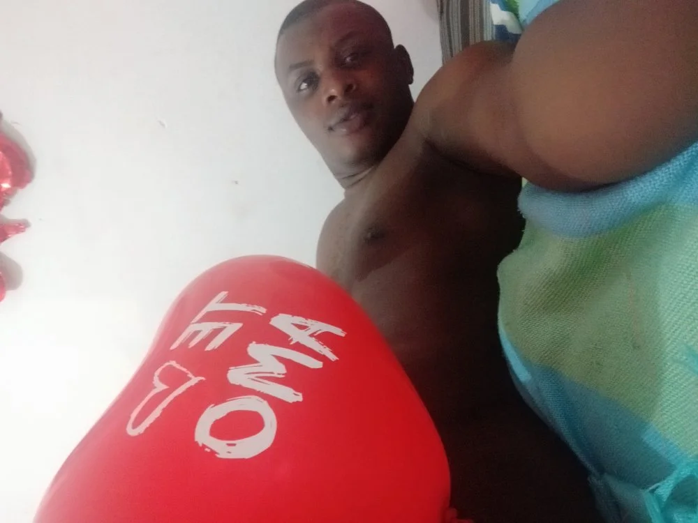 the_black_king2's Offline XXX Chat