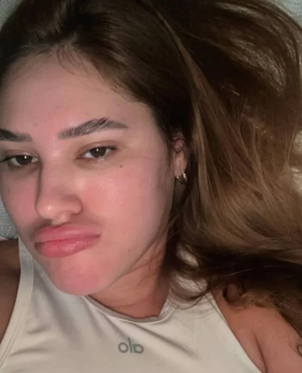 falcon2589 Chat XXX Ngoại tuyến