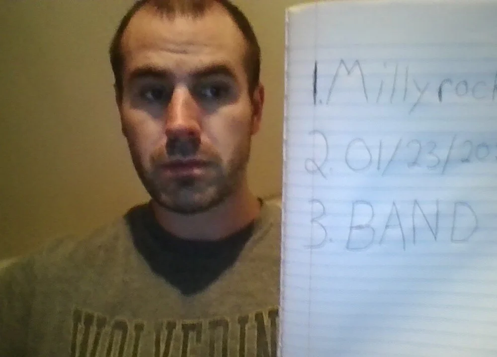 Millyrock32's Offline XXX Chat