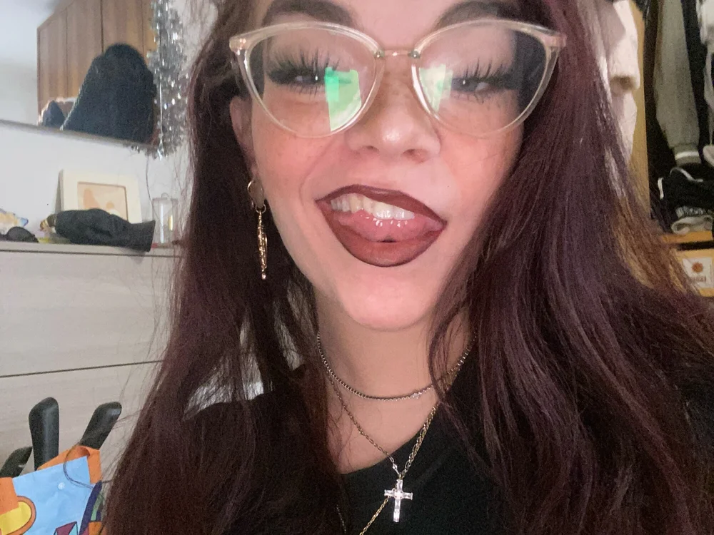 p3tit3's Offline Chat Room