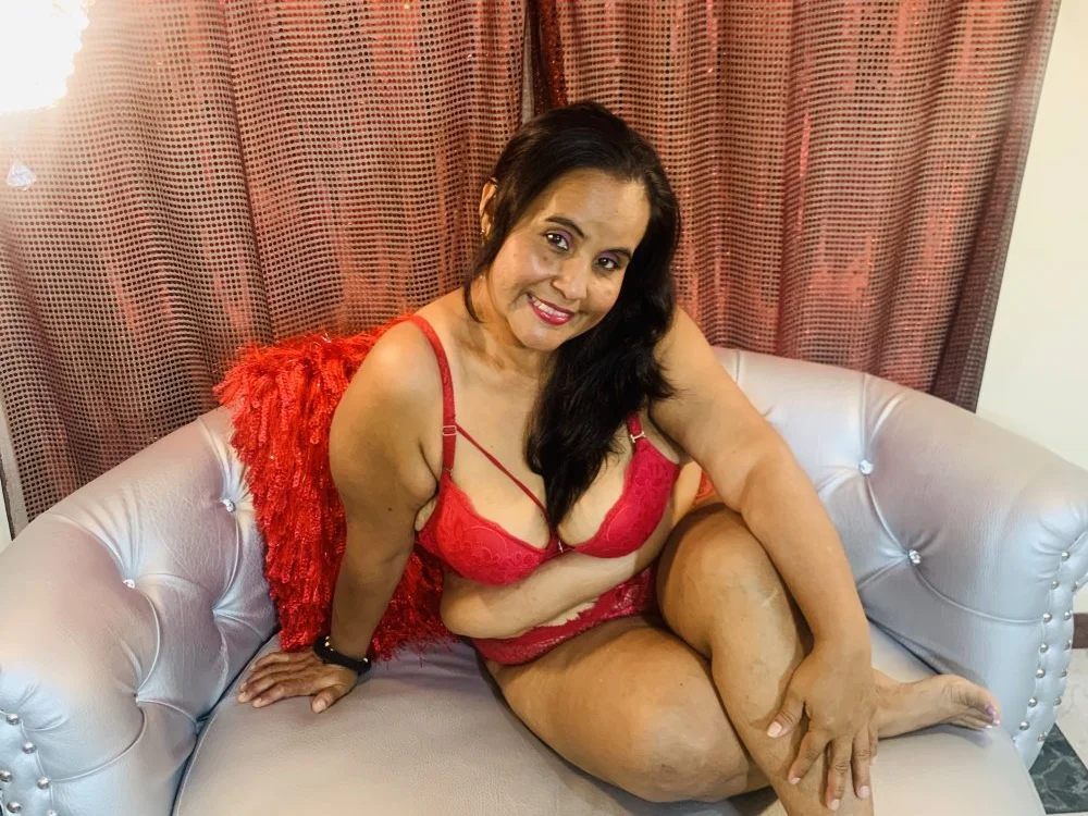 pervert_mommy_ Offline XXX-chat