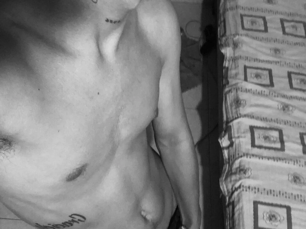 fran777775 Adlı Modelin Çevrimdışı XXX Sohbeti