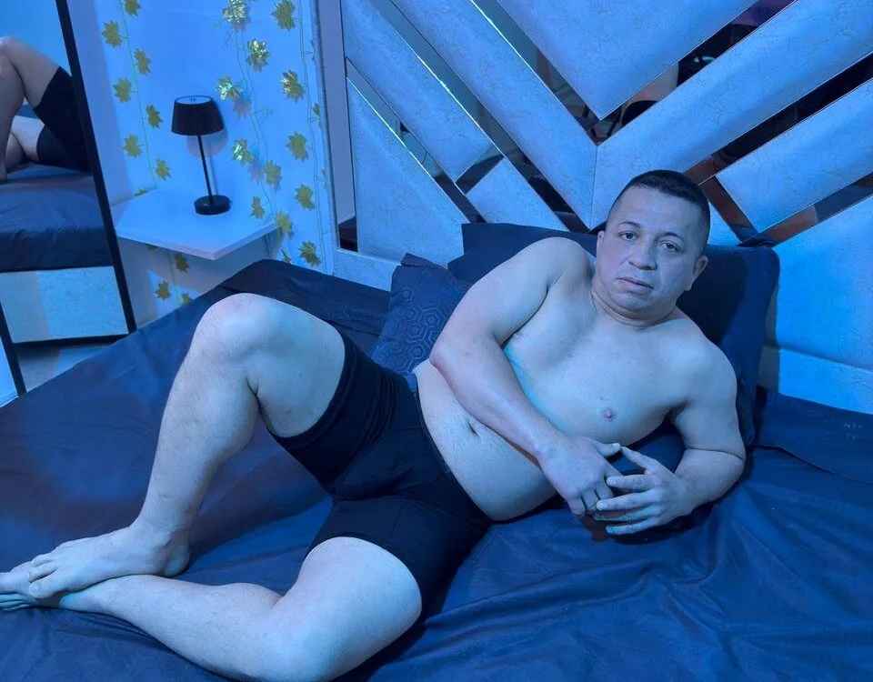 Thee_Rockk cam model