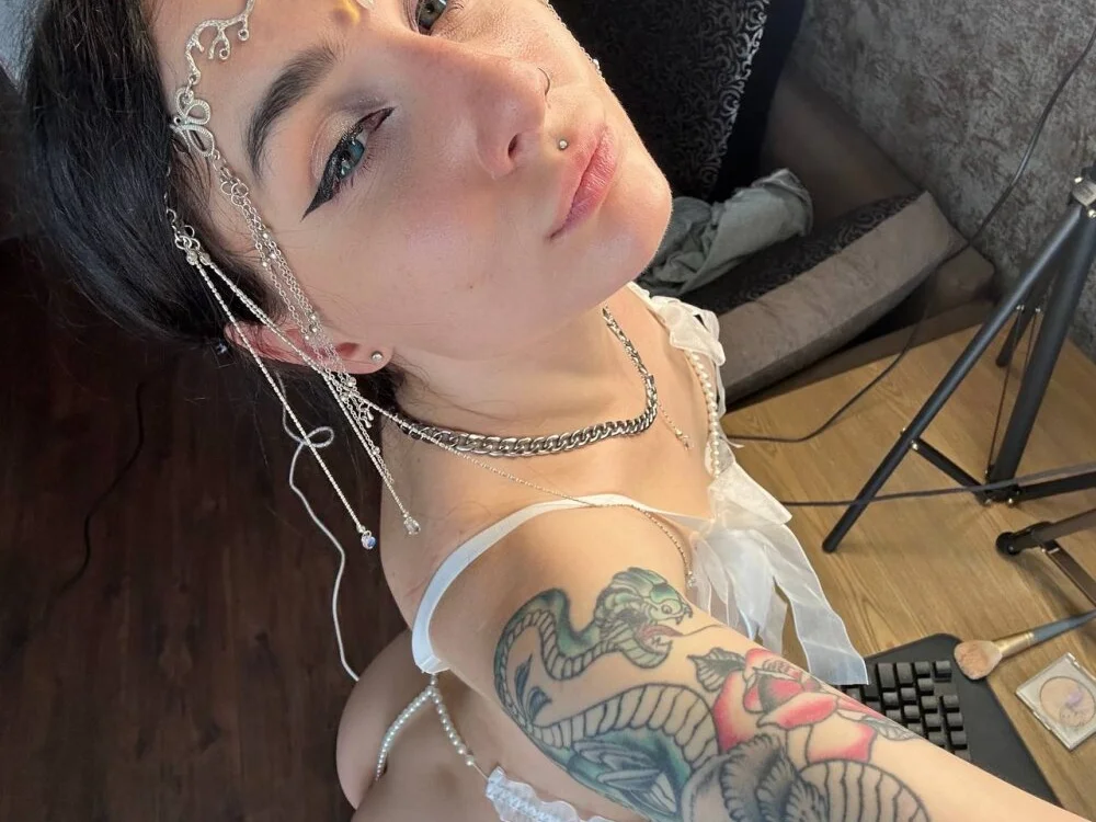 hellrapp's Offline XXX Chat