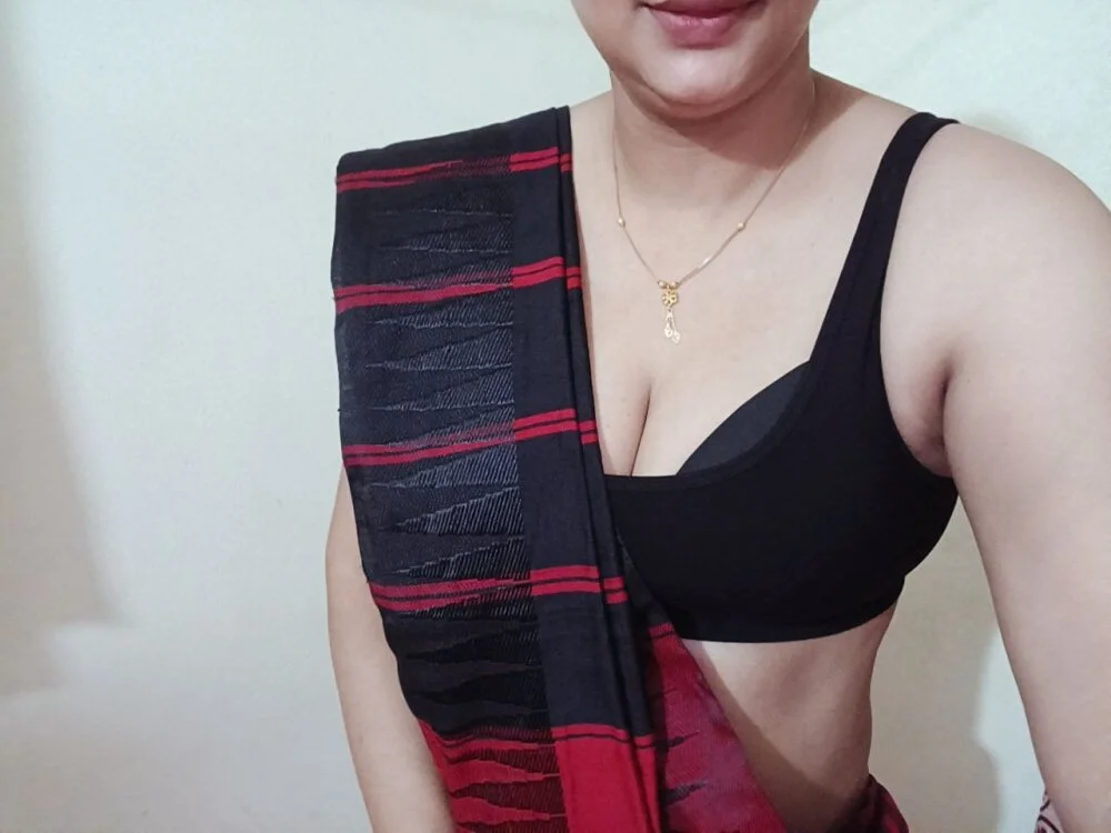 Chatroom XXX hors ligne de Priya_Boudi